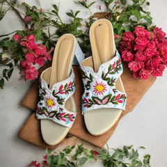 Garden Daisy Hand-Embroidered Block Heel Slides
