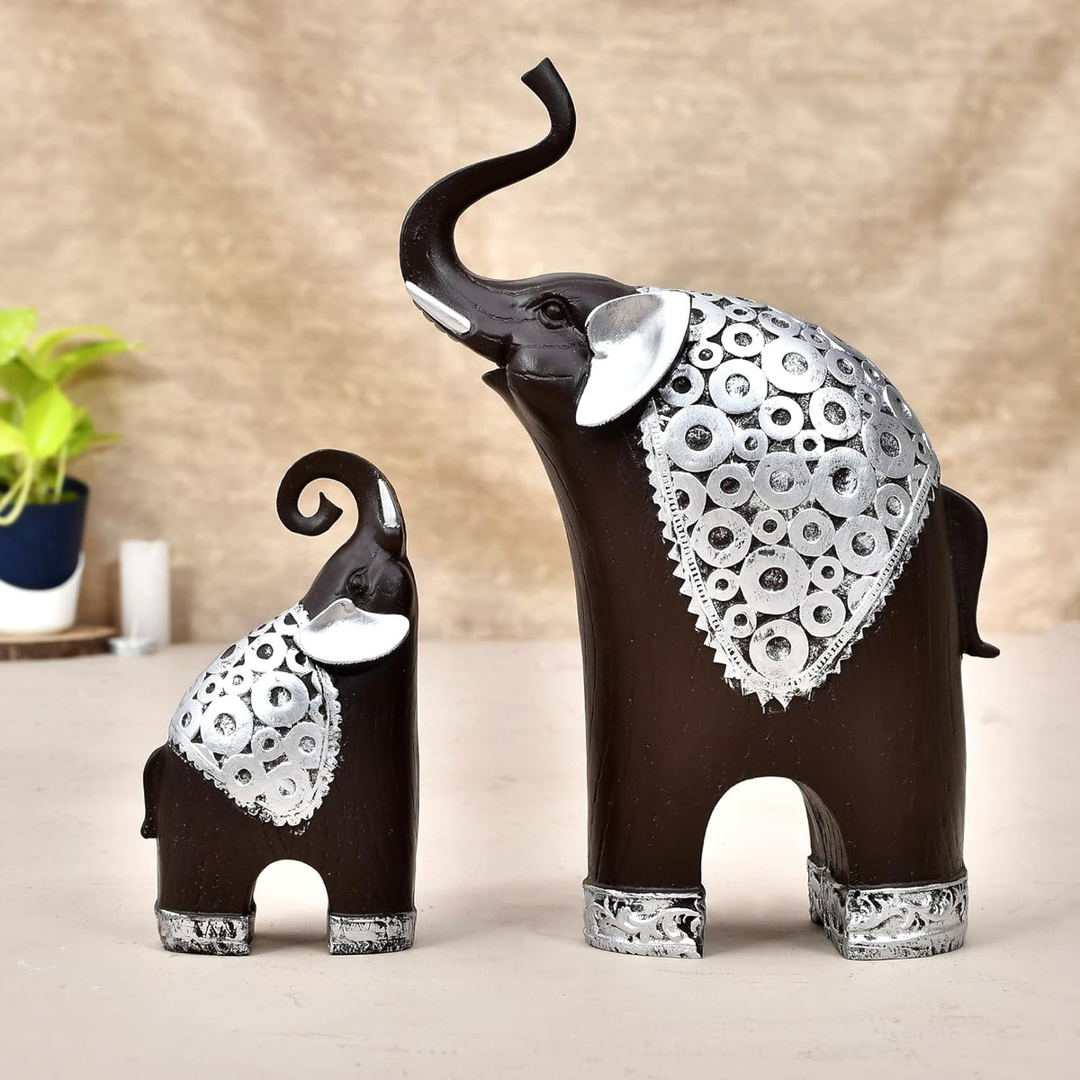 Big Elephant Family Antique Design.
